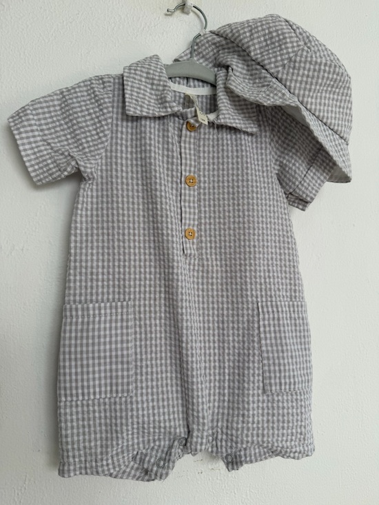 Liam & James Other - Gray Gingham Kids Matching Set Romper with Hat